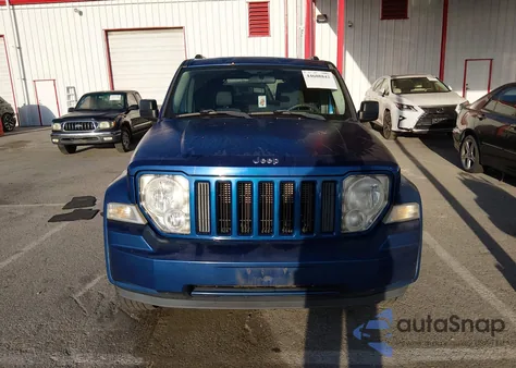 2010 Jeep Liberty Sport z USA, uszkodzony, nr VIN 1J4PP2GK4AW110846